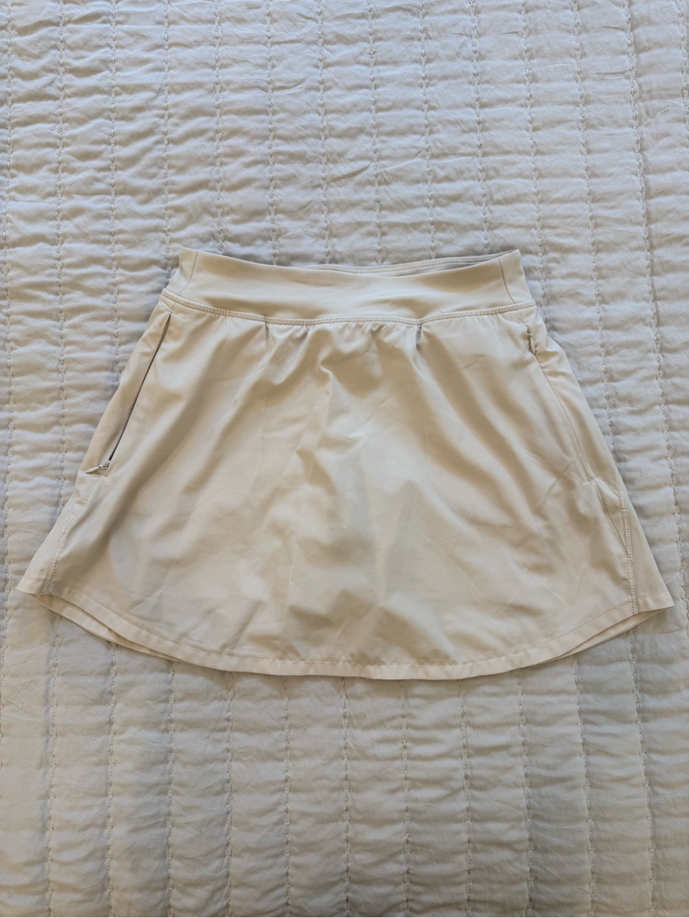 Women's Athletic Skort in Cream - Old Navy Active